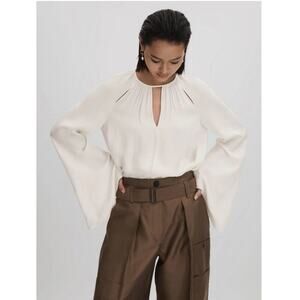 $210 NWT Reiss Gracie Cut Out Long Flute Sleeve Blouse Top Ivory Sz US 4